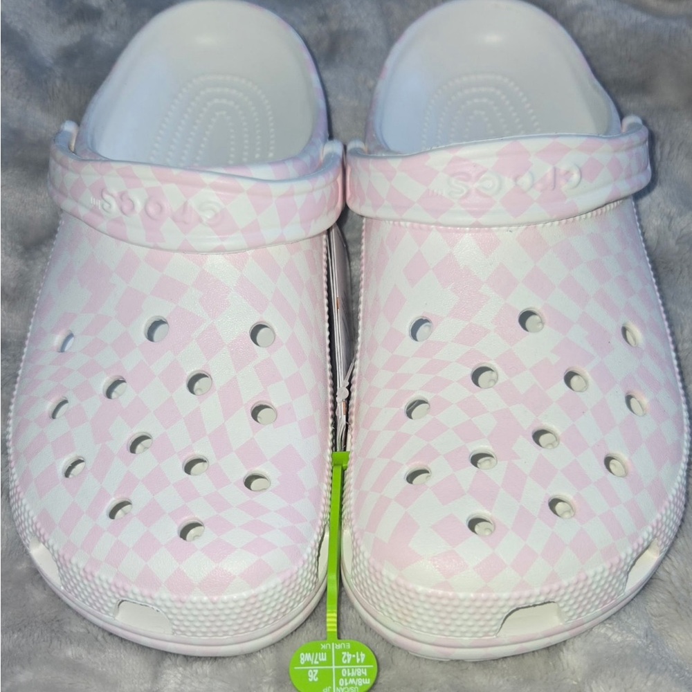 Crocs Classic Clog Warped Pink Checkered Women’s 10 Men’s 8